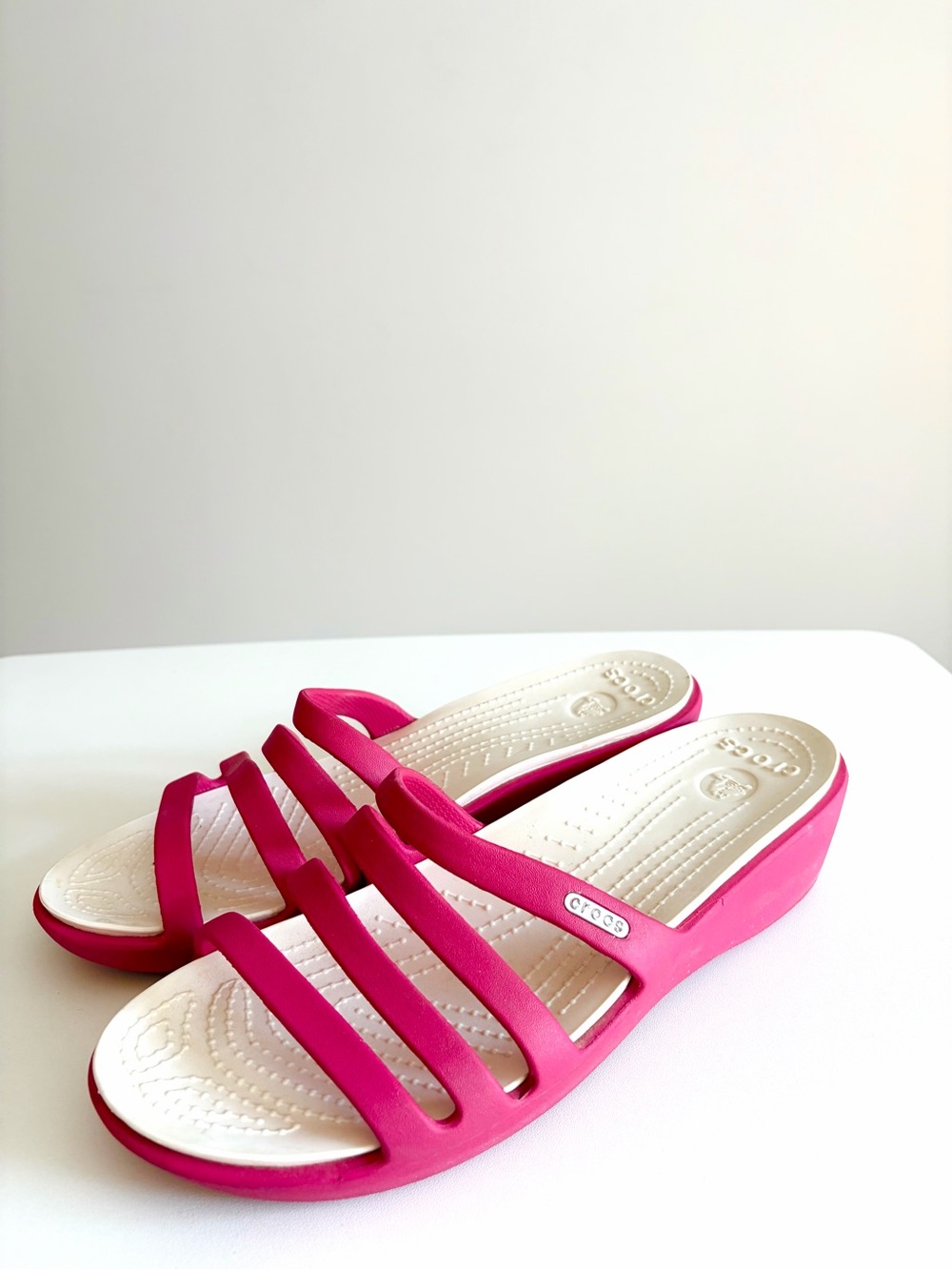 Crocs Rhonda Hot Pink Barbiecore Strappy Wedge Sandals 10